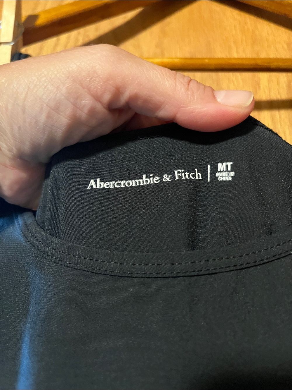 Abercrombie & Fitch Traveler Black Sleeveless Drawstring Jumpsuit - Picture 2 of 13